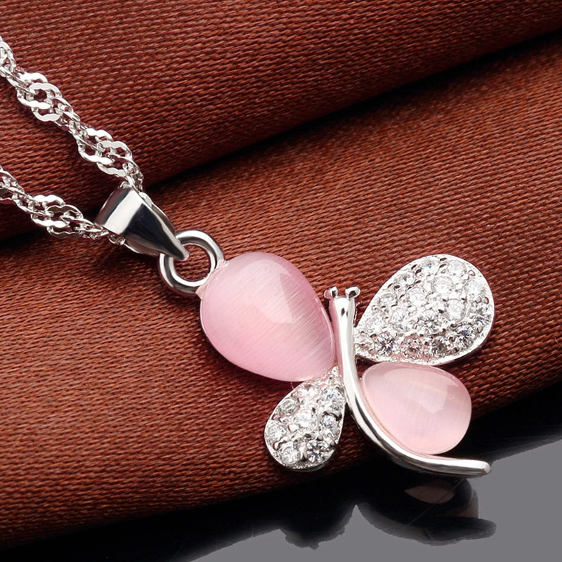 𝐖𝐡𝐚𝐭 𝐒𝐡𝐨𝐮𝐥𝐝 𝐈 𝐆𝐞𝐭 𝐌𝐲 𝐆𝐢𝐫𝐥𝐟𝐫𝐢𝐞𝐧𝐝 𝐅𝐨𝐫 𝐇𝐞𝐫 𝐁𝐢𝐫𝐭𝐡𝐝𝐚𝐲?