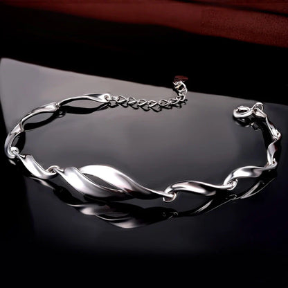 𝐇𝐨𝐰 𝐌𝐮𝐜𝐡 𝐃𝐨𝐞𝐬 𝐀 𝐒𝐢𝐥𝐯𝐞𝐫 𝐁𝐫𝐚𝐜𝐞𝐥𝐞𝐭 𝐂𝐨𝐬𝐭?