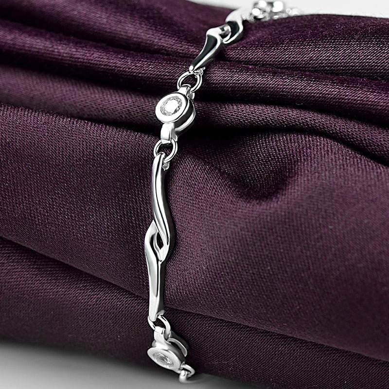 𝐇𝐨𝐰 𝐌𝐮𝐜𝐡 𝐈𝐬 𝐀 𝐒𝐢𝐥𝐯𝐞𝐫 𝐁𝐫𝐚𝐜𝐞𝐥𝐞𝐭 𝐖𝐨𝐫𝐭𝐡?