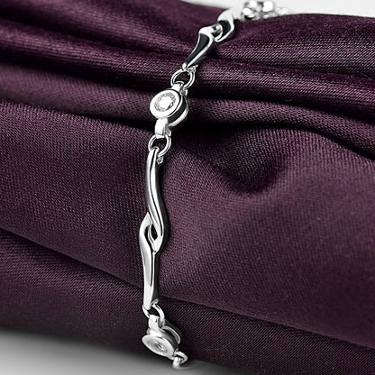 𝐇𝐨𝐰 𝐌𝐮𝐜𝐡 𝐈𝐬 𝐀 𝐒𝐢𝐥𝐯𝐞𝐫 𝐁𝐫𝐚𝐜𝐞𝐥𝐞𝐭 𝐖𝐨𝐫𝐭𝐡?