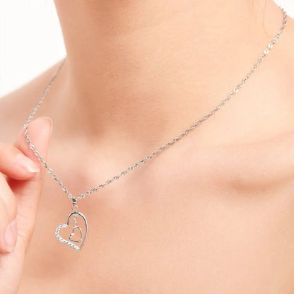 𝐖𝐡𝐚𝐭 𝐈𝐬 𝐀 𝐆𝐨𝐨𝐝 𝐏𝐫𝐞𝐬𝐞𝐧𝐭 𝐅𝐨𝐫 𝐀 𝐆𝐢𝐫𝐥𝐟𝐫𝐢𝐞𝐧𝐝? - 𝕮𝖍𝖎𝖈𝖚𝖙𝖊