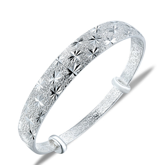 Eegant silver bangle bracelet