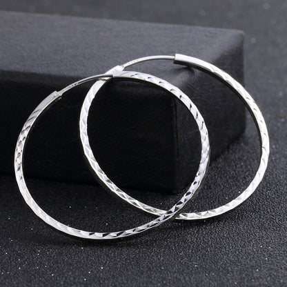 Trendy silver hoop earrings