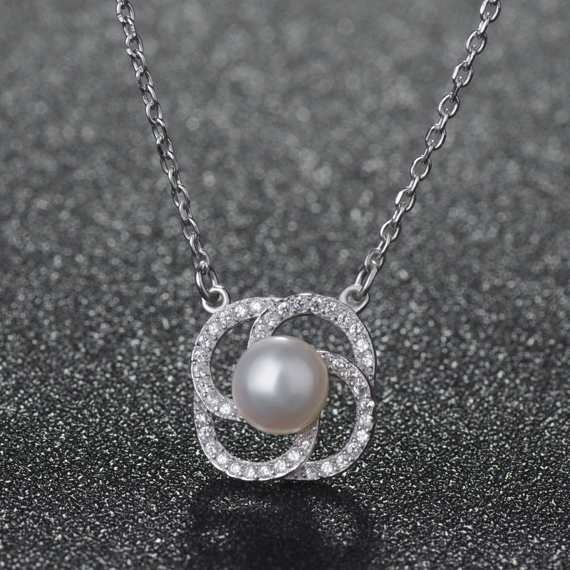 Dainty pearl necklace