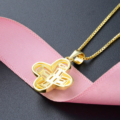 Gold necklace to buy for girlfriend