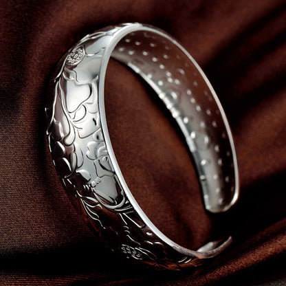 Stylish silver bangles