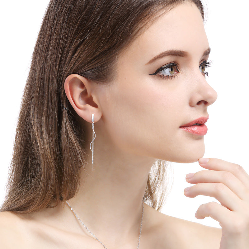 Simple earrings for daily use