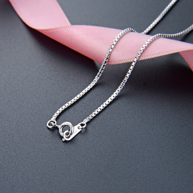 Delicate silver chain link necklace