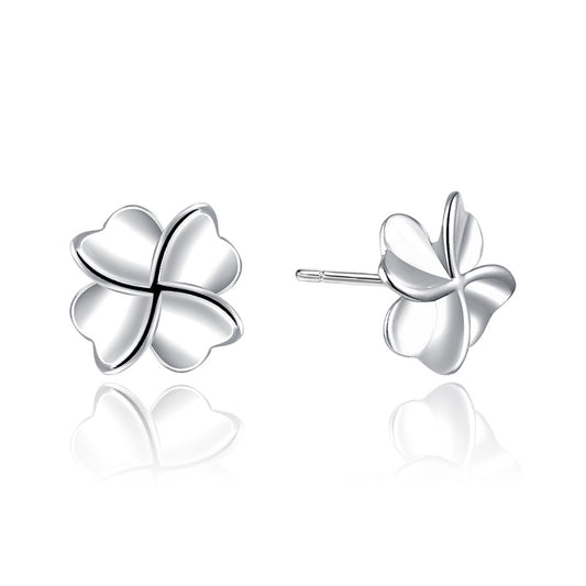 Four leaf clover stud earrings