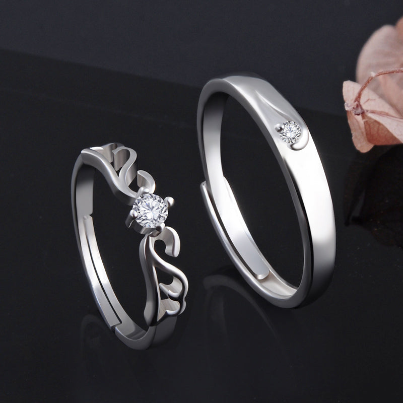 Delicate wedding rings