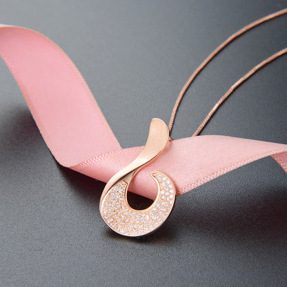 Gorgeous rose gold necklace womens