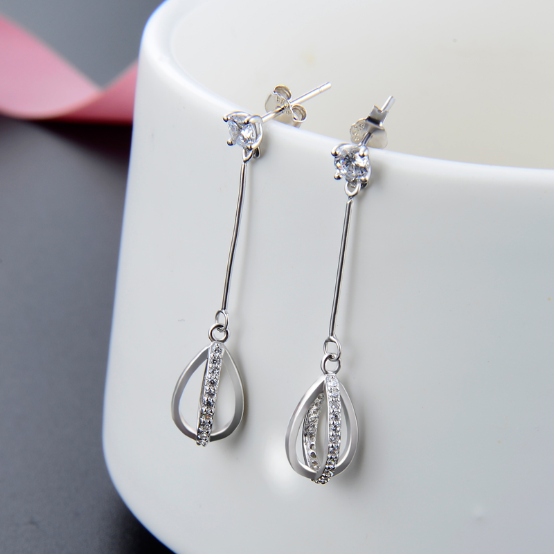 Which Is Better for Earrings Stainless Steel or Sterling Silver