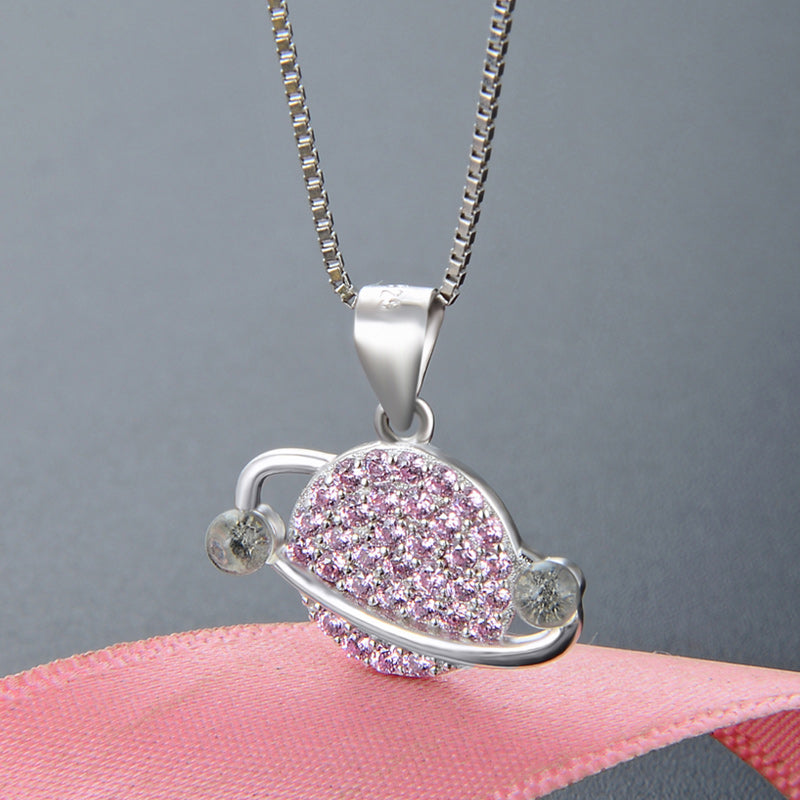 Glittering silver pendant jewelry sterling