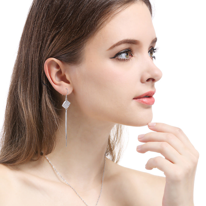 Trendy hook earrings