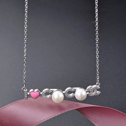 How much should a pearl necklace cost