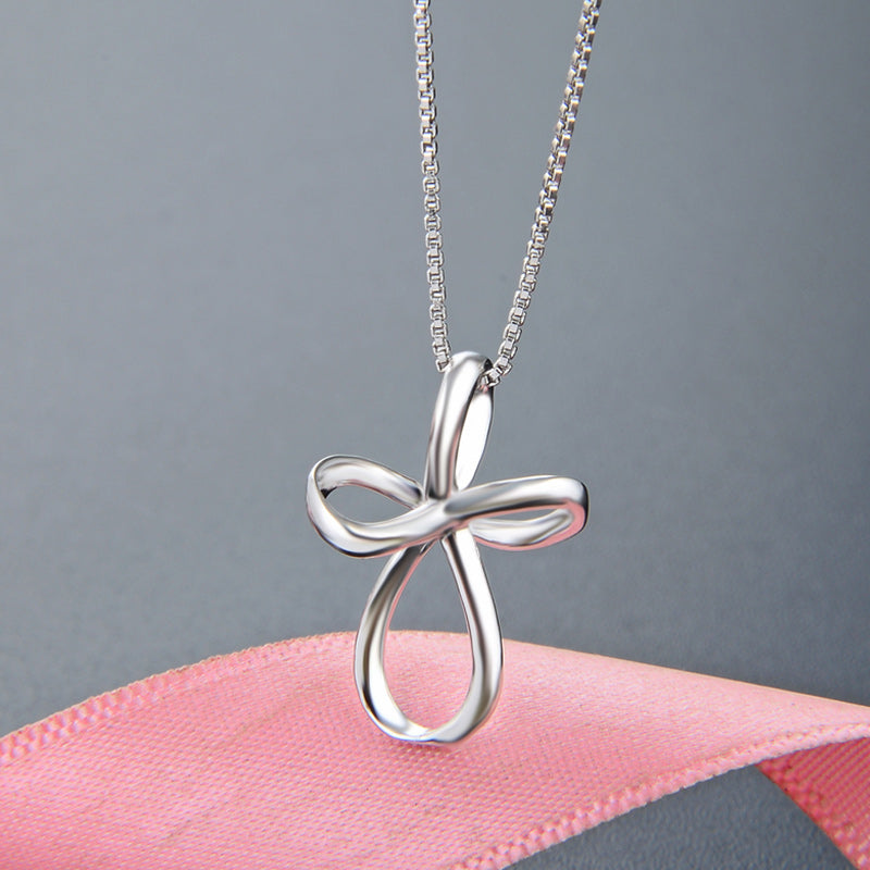 Simple silver necklace