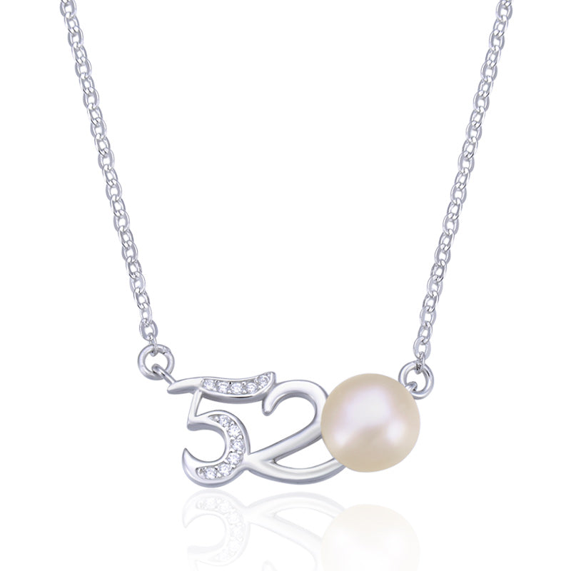 Trending pearl necklace
