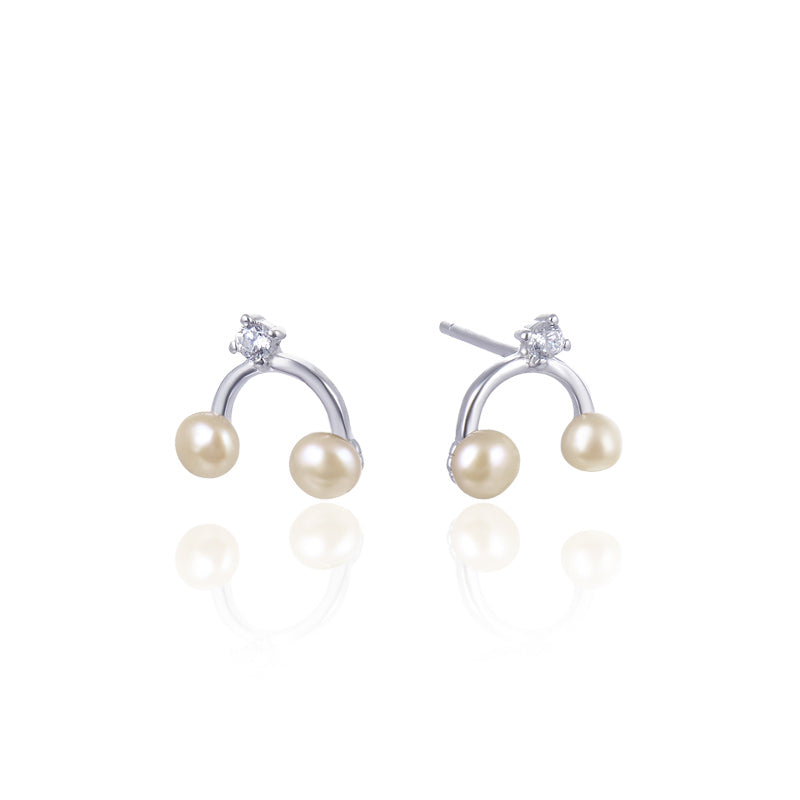 Costly stud pearl earrings real