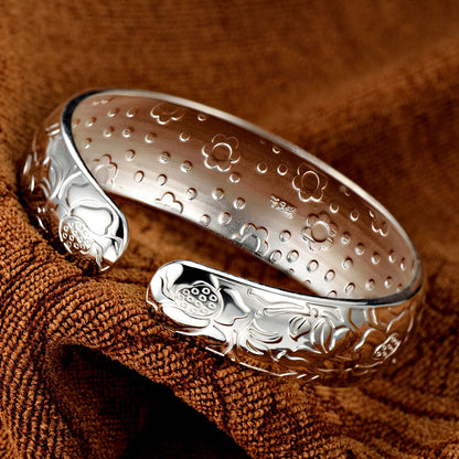 Stylish silver bangles