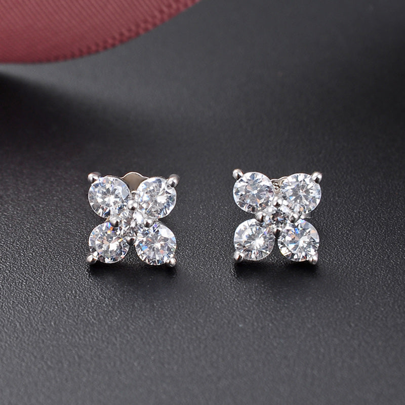 Amazing earrings diamond