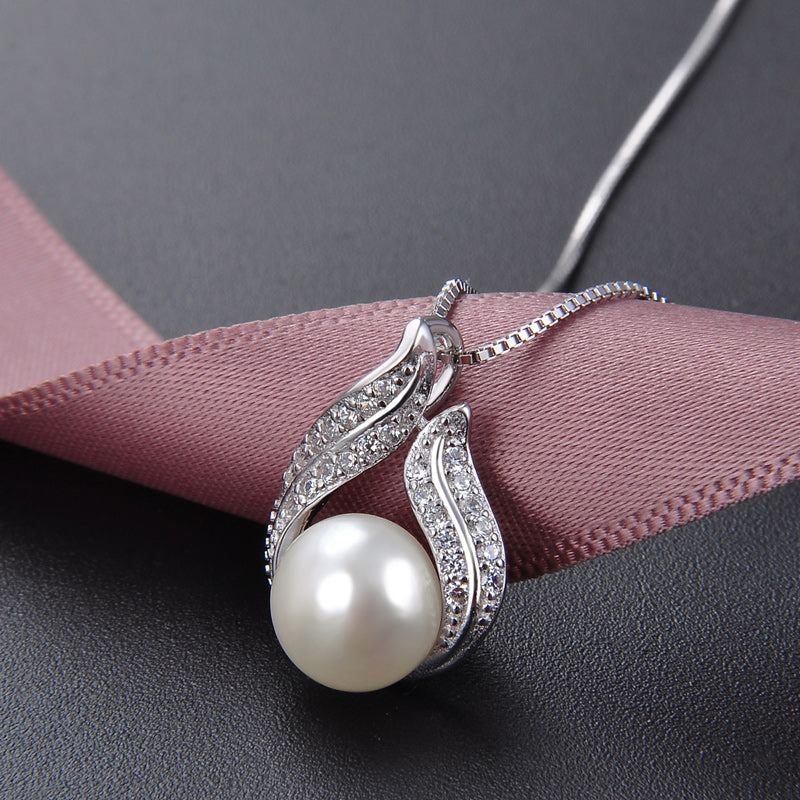How much is a real cultured pearl necklace worth