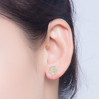 Pretty stud earrings