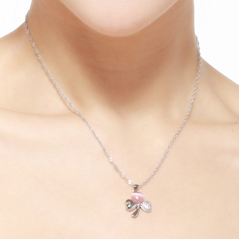 High-end silver heart necklace