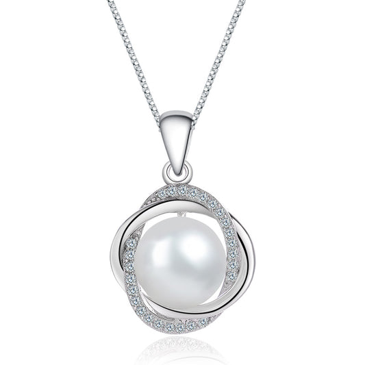 Dainty pearl necklace silver