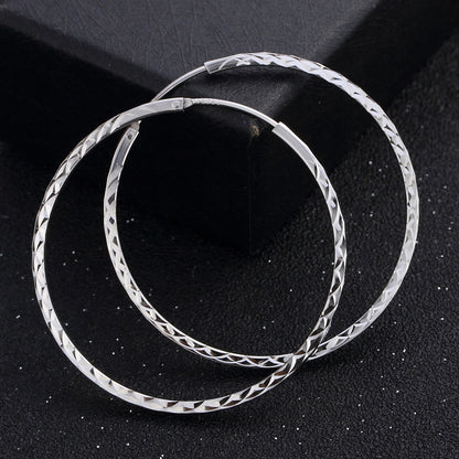 Trendy silver hoop earrings