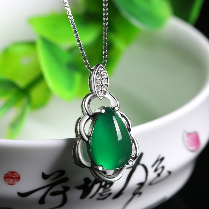 Stylish necklace pendant