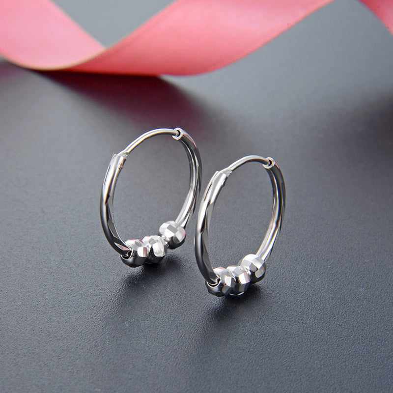 Elegant delicate hoop earrings