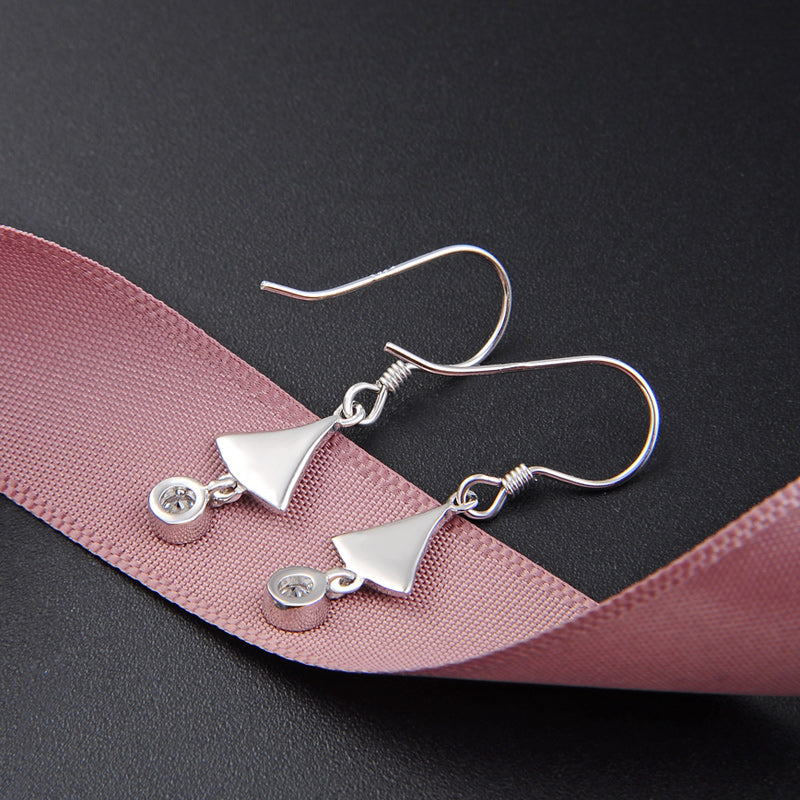 Shiny fish hook earrings silver