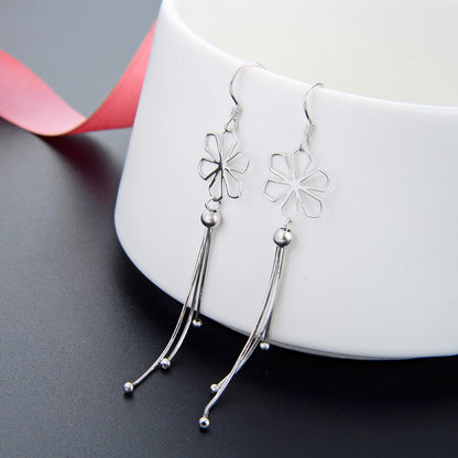 Ear thread earrings items