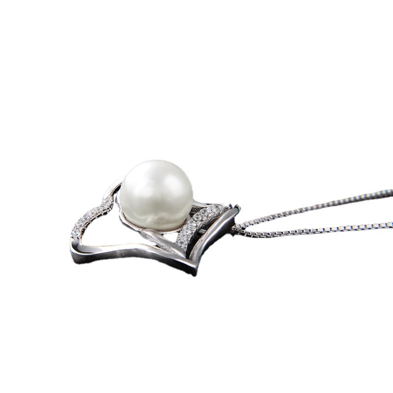 How much is a cultured pearl necklace worth