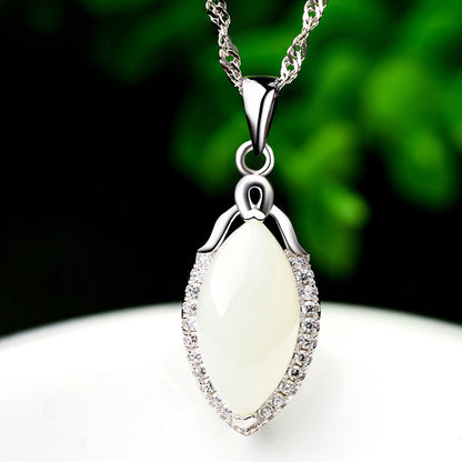 Fantastic silver pendant jewelry