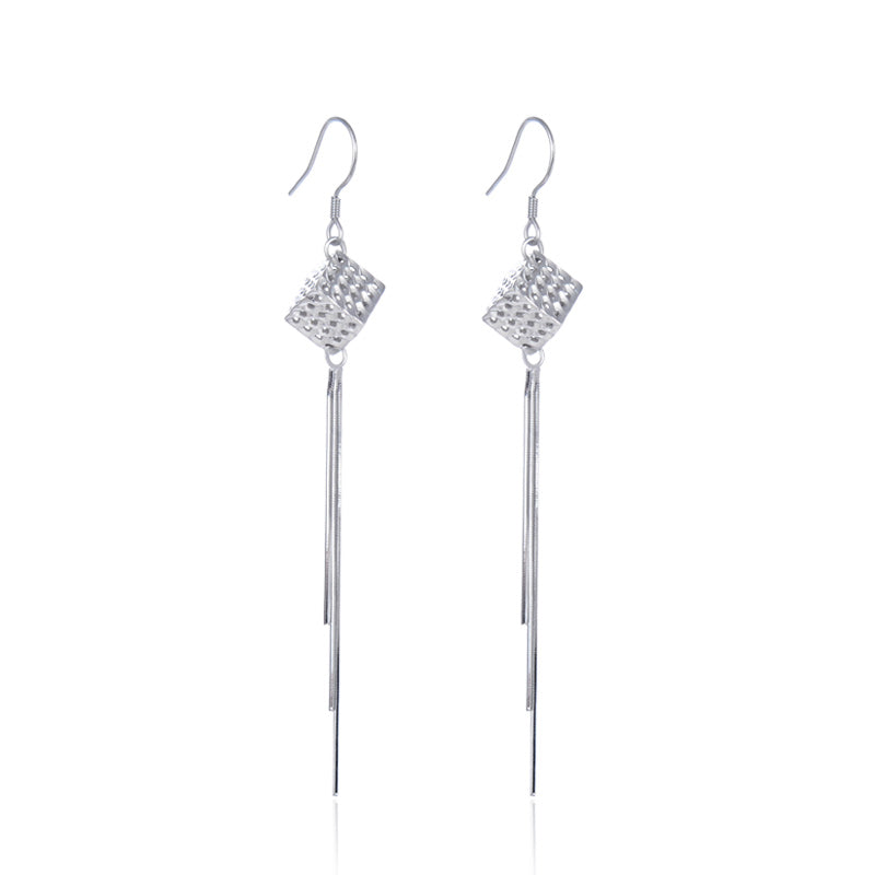 Trendy hook earrings