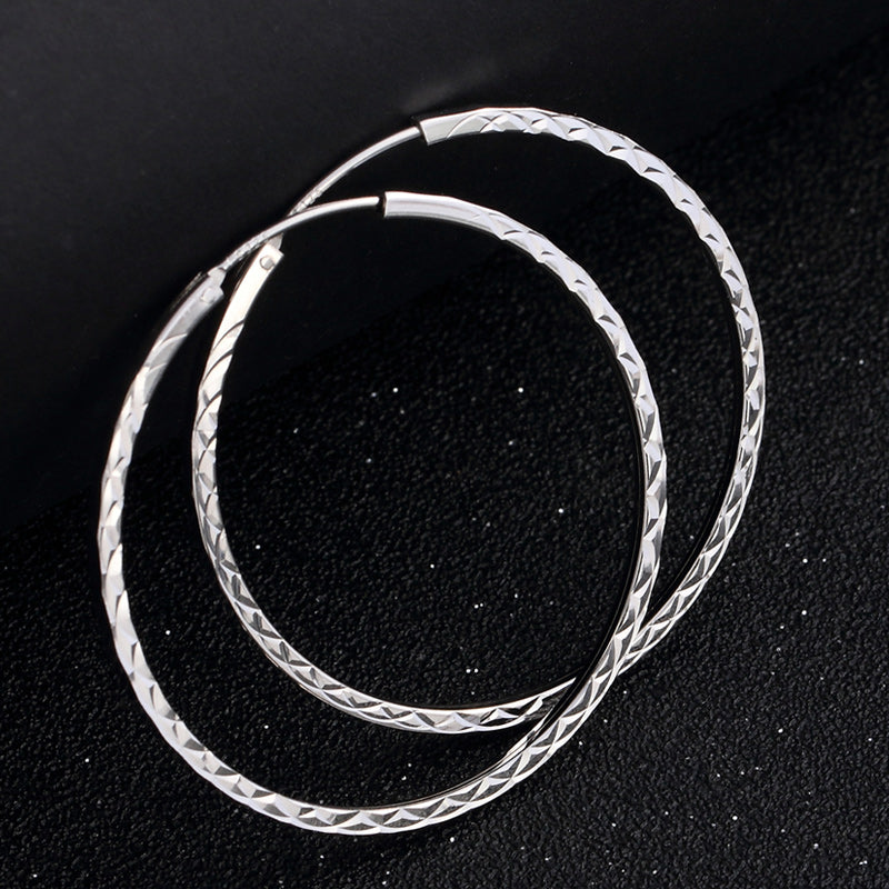 Trendy silver hoop earrings