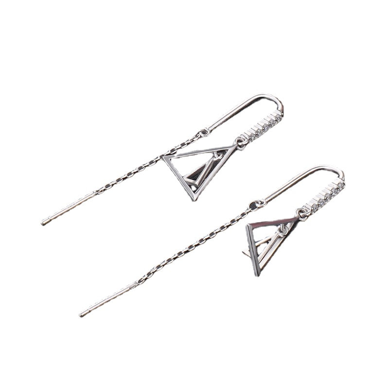 What type of earrings to wear for sensitive ears