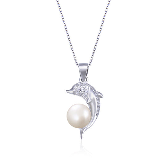 What is a cultured pearl necklace worth
